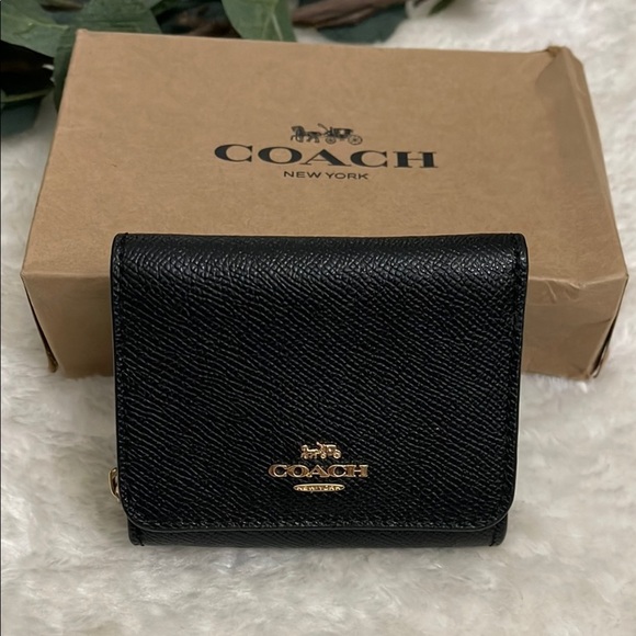 Coach Black Textured Leather Card Holder - Picture 1 of 9